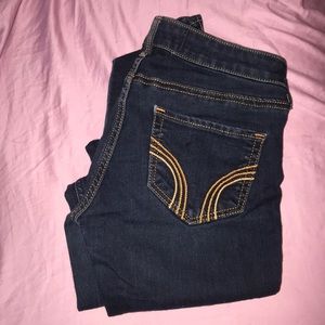 Hollister Skinny Jeans. Barely worn.